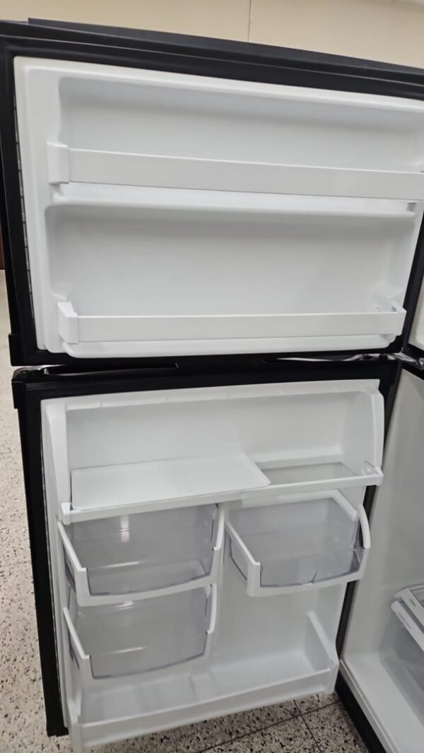 Whirlpool 33" Used Top Bottom Refrigerator