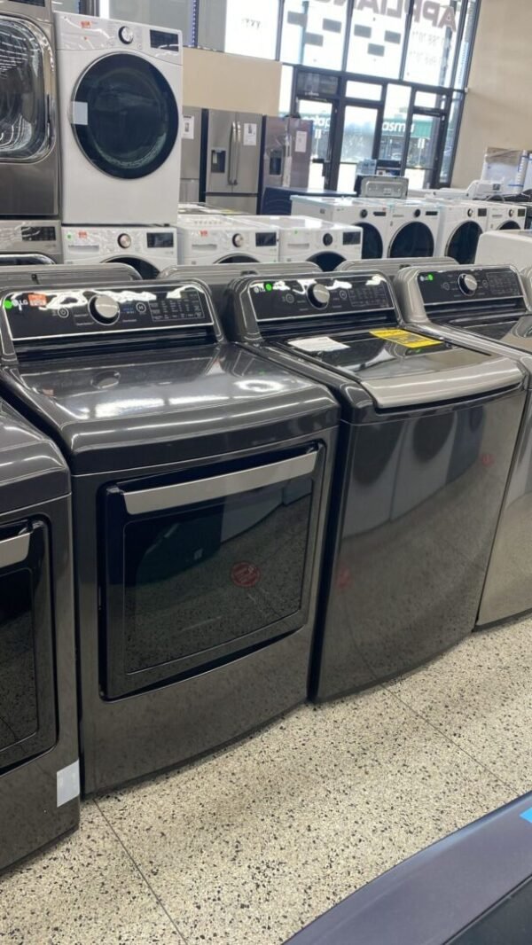 LG Like New Washer Dryer Set