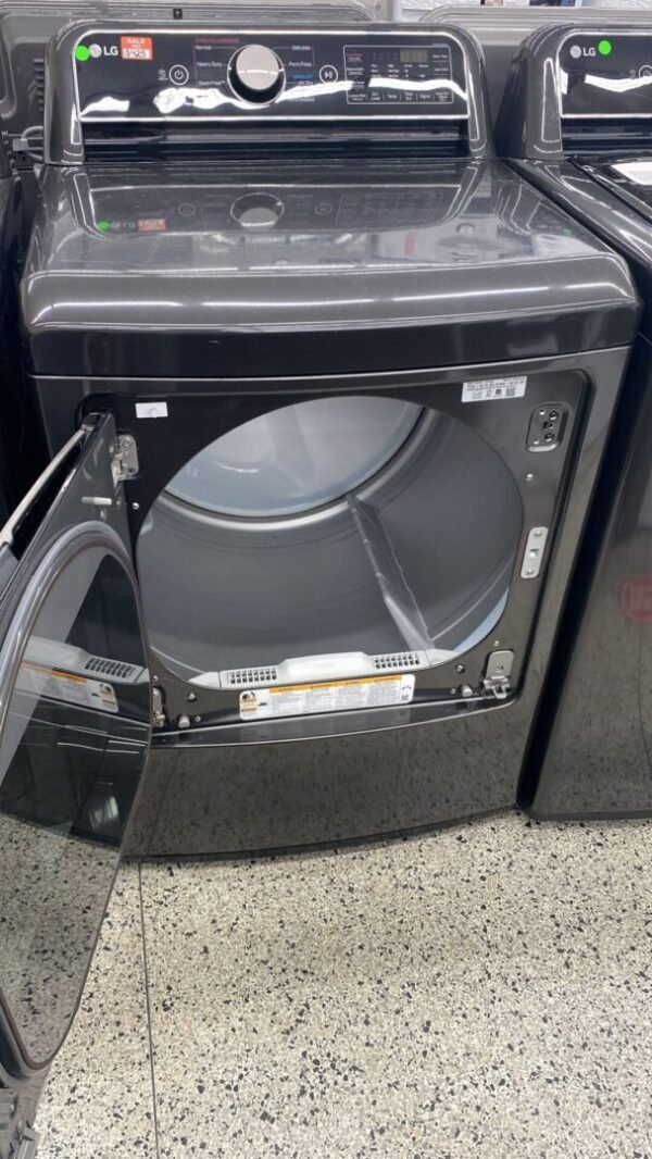 LG Like New Washer Dryer Set