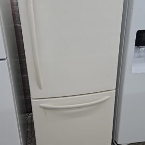 Kenmore 30" Bottom Freezer Refrigerator - White