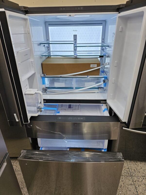 GE Profile PGE29BYTFS – 28.7 Cu. Ft. Smart 4-Door French-Door Refrigerator - Image 3