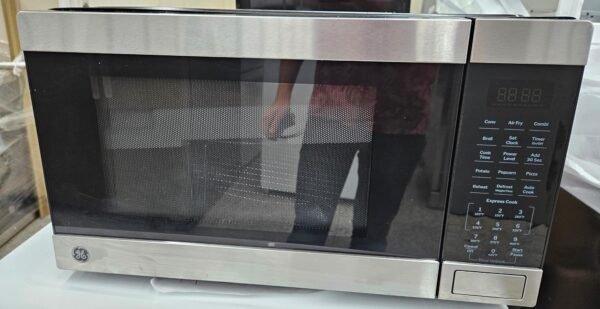 GE GCST10A1W2SS 1.0 cu ft Countertop Convection Microwave - Image 2