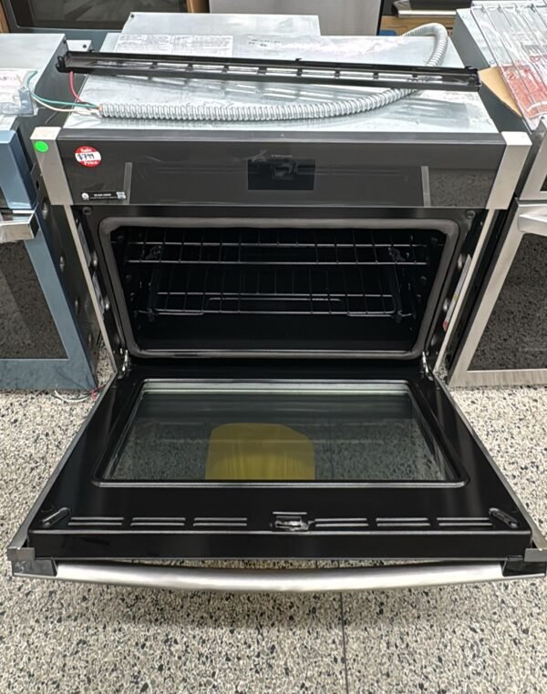 GE 30" NEW ELECTRIC SINGLE WALL OVEN - STAINLESS - Image 2