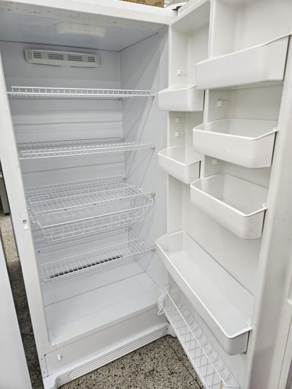Frigidaire Used LFFH21F7HWJ Upright Freezer - Image 3