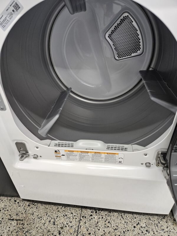 LG New DLG8401WE 27 Inch Ultra Large Capacity Top Load Gas Dryer - Image 3