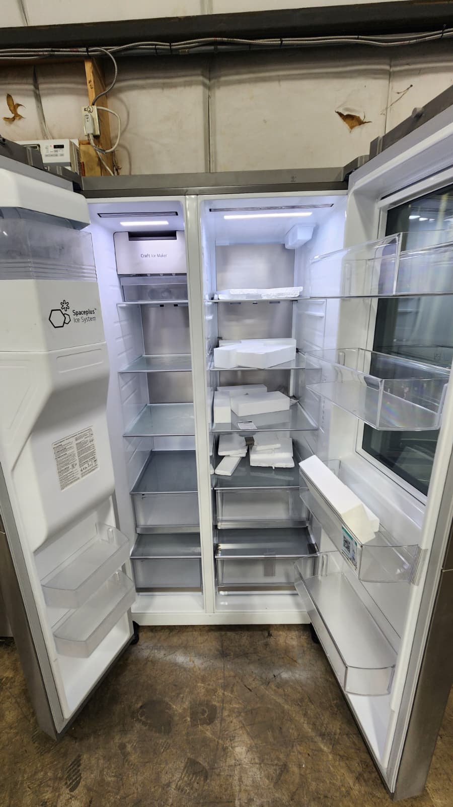 LG LRSVS2706S Sleek, Spacious, Family-Ready Fridge- Stainless Steel - Image 3