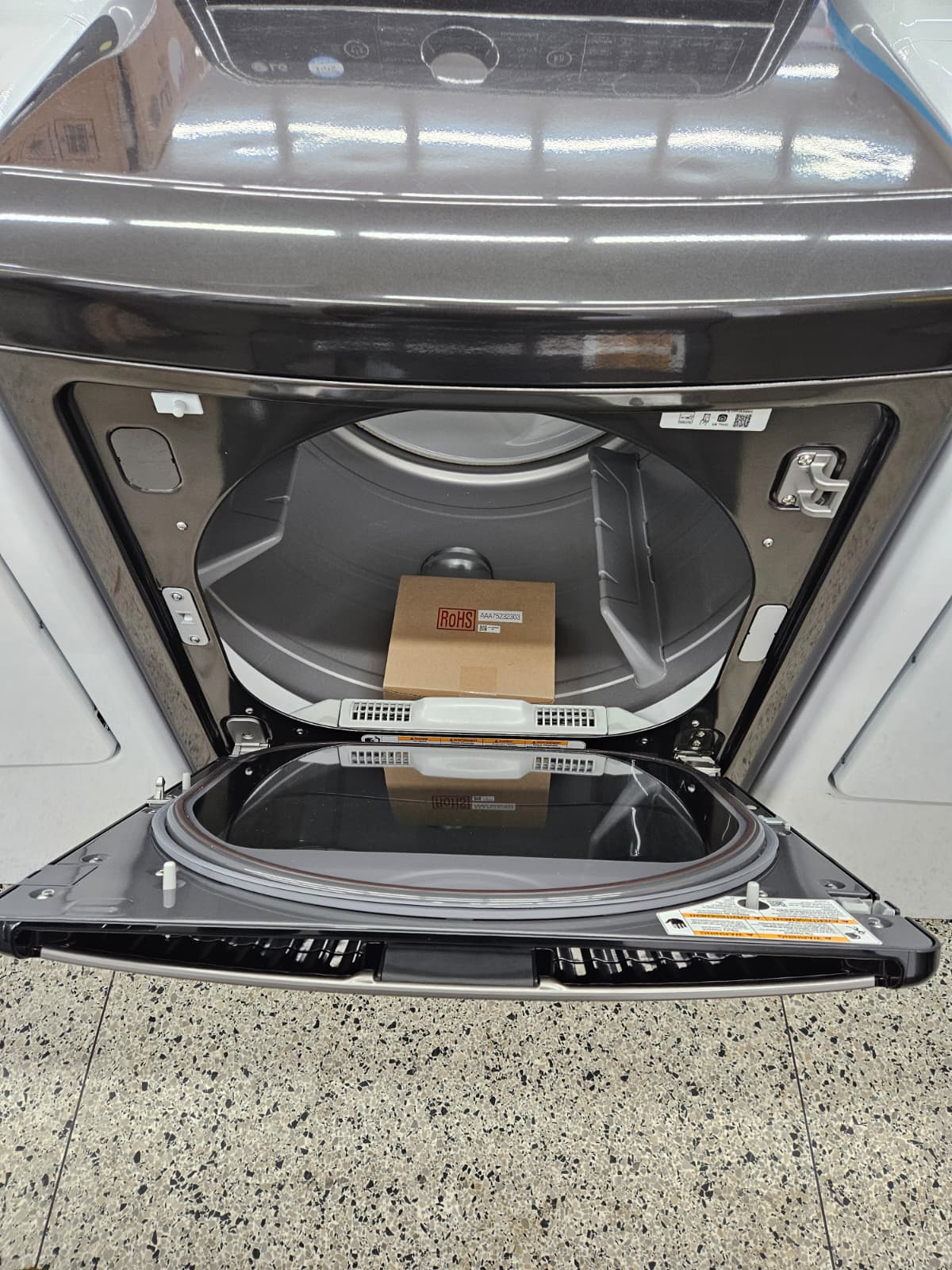 LG DLEX7480LE Electric Front Load Dryer - Image 3