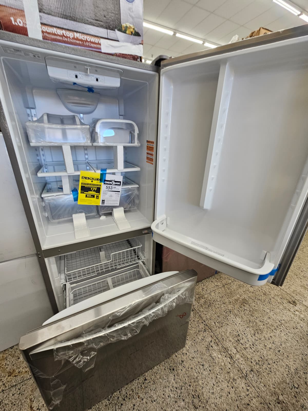 Whirlpool WRB329DMBM 30 Inch Bottom-Freezer Refrigerator - Image 4