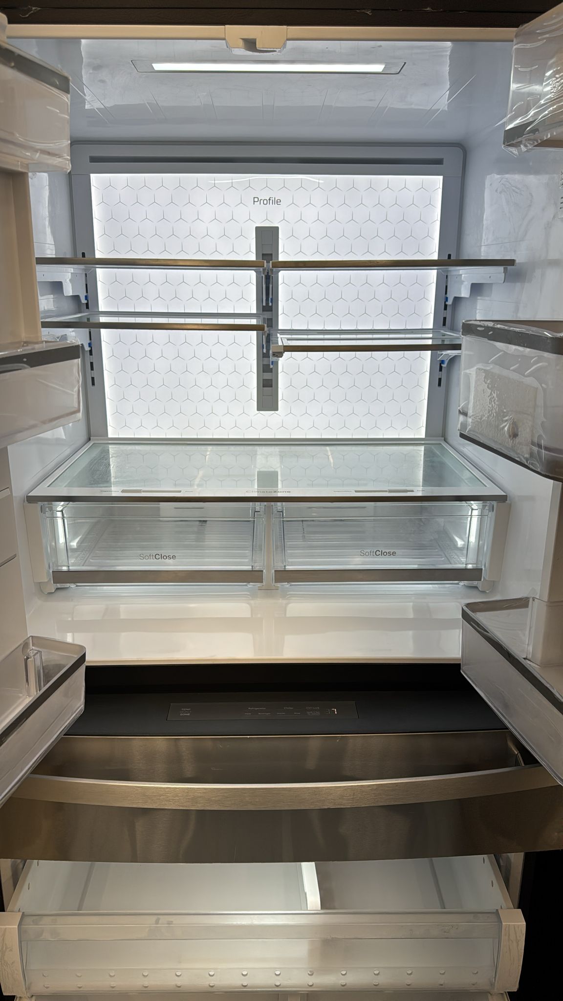 GE Profile PVD28BYNFS 36 Inch French Door Refrigerator - Image 3