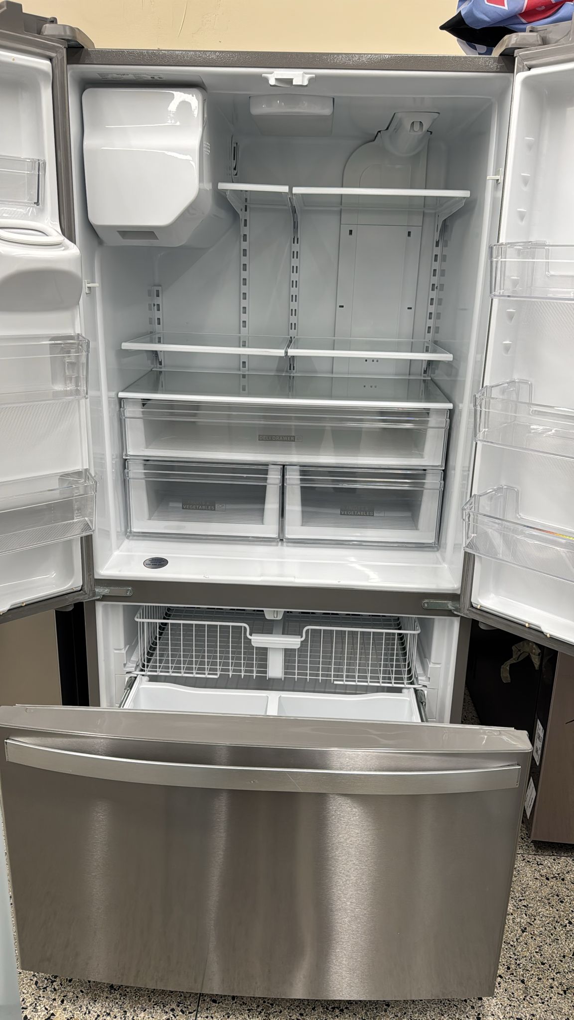 Whirlpool WRFF3436RZ 36"French Door Refrigerator - Image 2