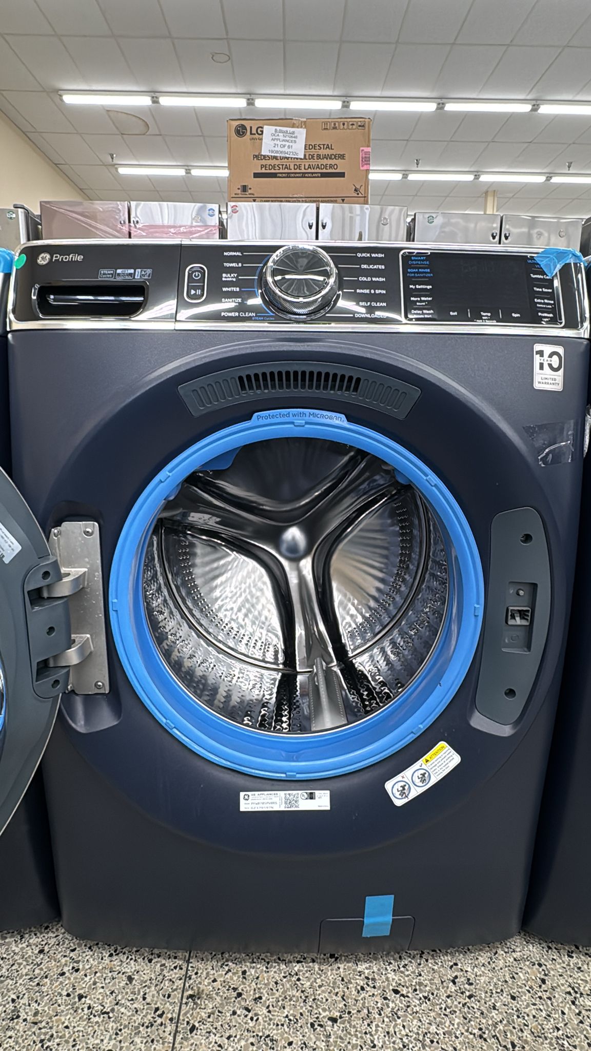 GE PFW870SPVRS 28 Inch Smart Front Load Washer - Image 5