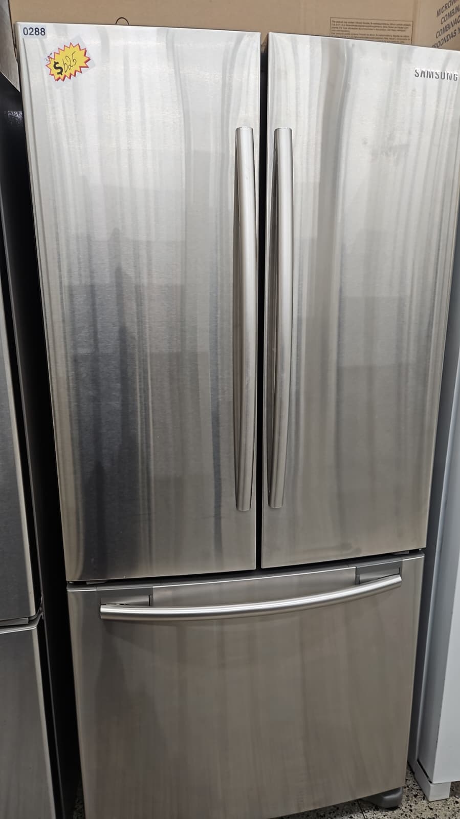 Samsung RF18HFENBSR 33" Counter Depth French Door Fridge - Image 2